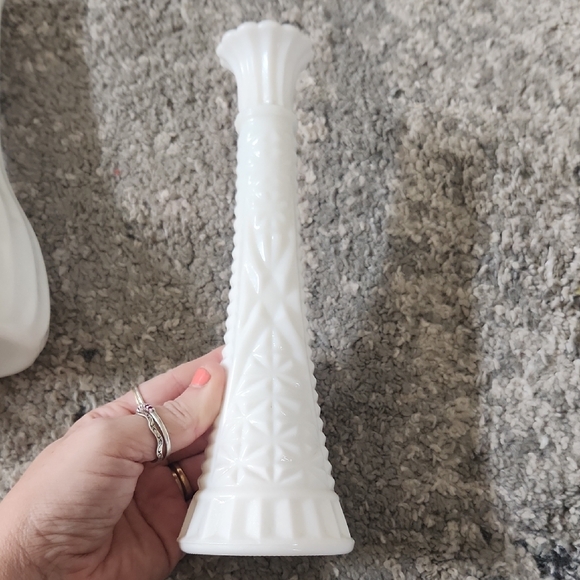 Vintage Milk Glass Vases - Picture 10 of 14